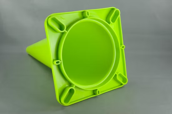 coc-tieu-giao-thong-duong-bo-bang-pvc-deo